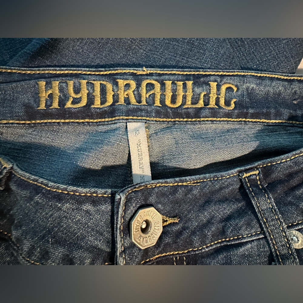 Hydraulic Dark Blue Distressed Capri Jeans - Picture 5 of 6
